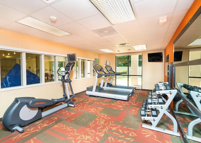 Courtyard By Marriott Kingston
